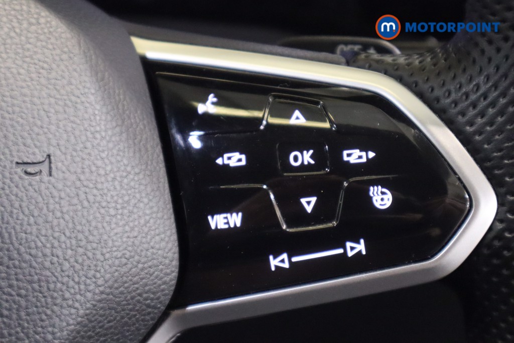 Volkswagen Golf R-Line Automatic Petrol Hatchback - Stock Number (1621724) - 18th supplementary image