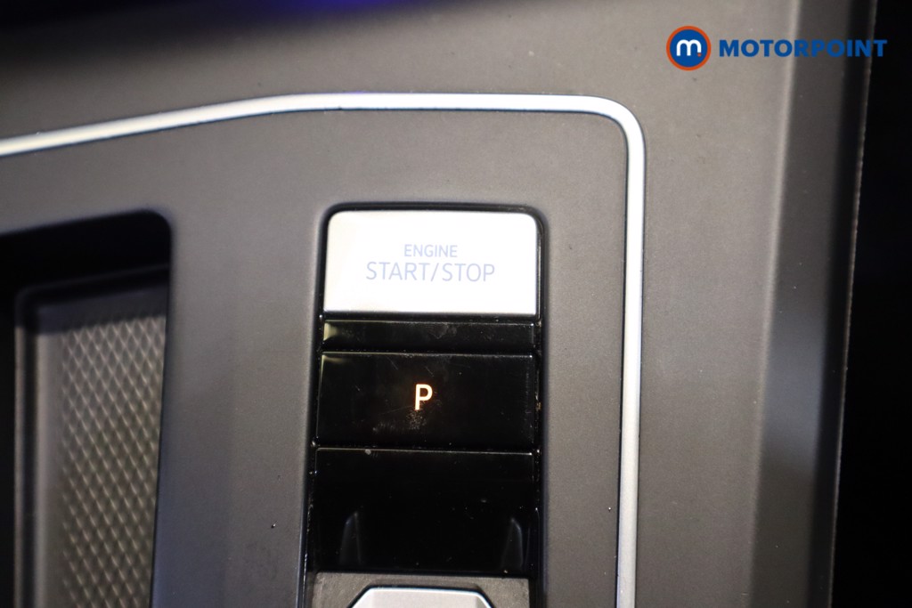 Volkswagen Golf R-Line Automatic Petrol Hatchback - Stock Number (1621724) - 24th supplementary image