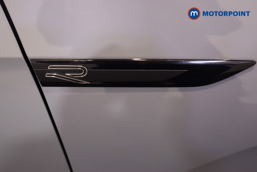 Volkswagen Golf R-Line Automatic Petrol Hatchback - Stock Number (1621724) - 36th supplementary image