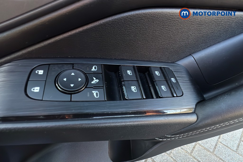 Nissan Qashqai Acenta Premium Automatic Petrol-Electric Hybrid SUV - Stock Number (1621879) - 20th supplementary image