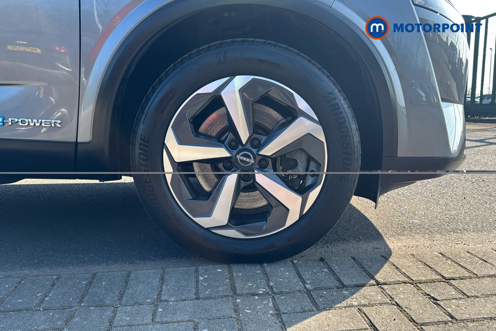 Nissan Qashqai Acenta Premium Automatic Petrol-Electric Hybrid SUV - Stock Number (1621879) - 50th supplementary image