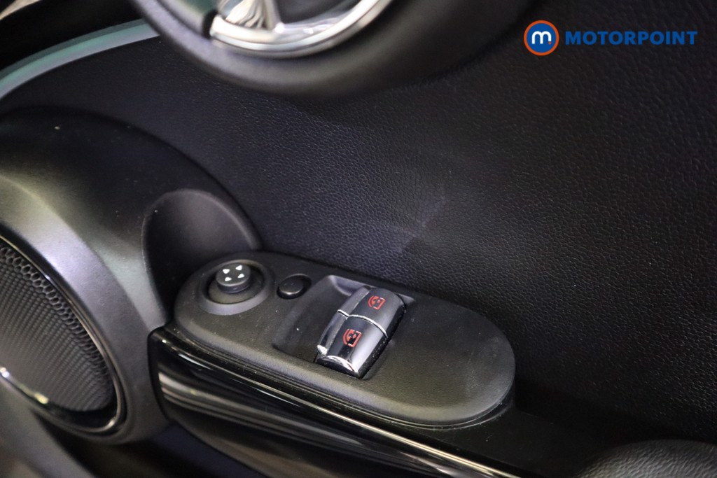 Mini Hatchback Cooper S Level 1 Automatic Electric Hatchback - Stock Number (1622410) - 3rd supplementary image