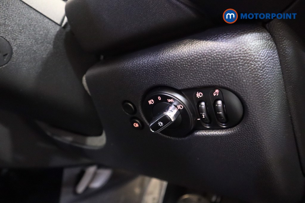 Mini Hatchback Cooper S Level 1 Automatic Electric Hatchback - Stock Number (1622410) - 4th supplementary image