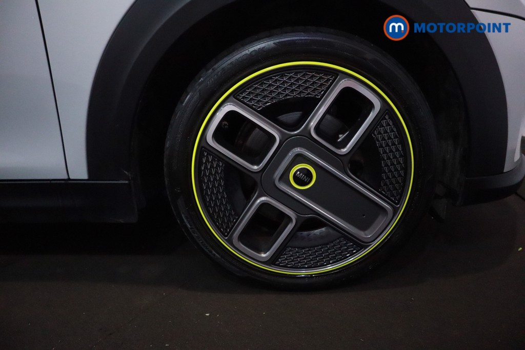 Mini Hatchback Cooper S Level 1 Automatic Electric Hatchback - Stock Number (1622410) - 30th supplementary image