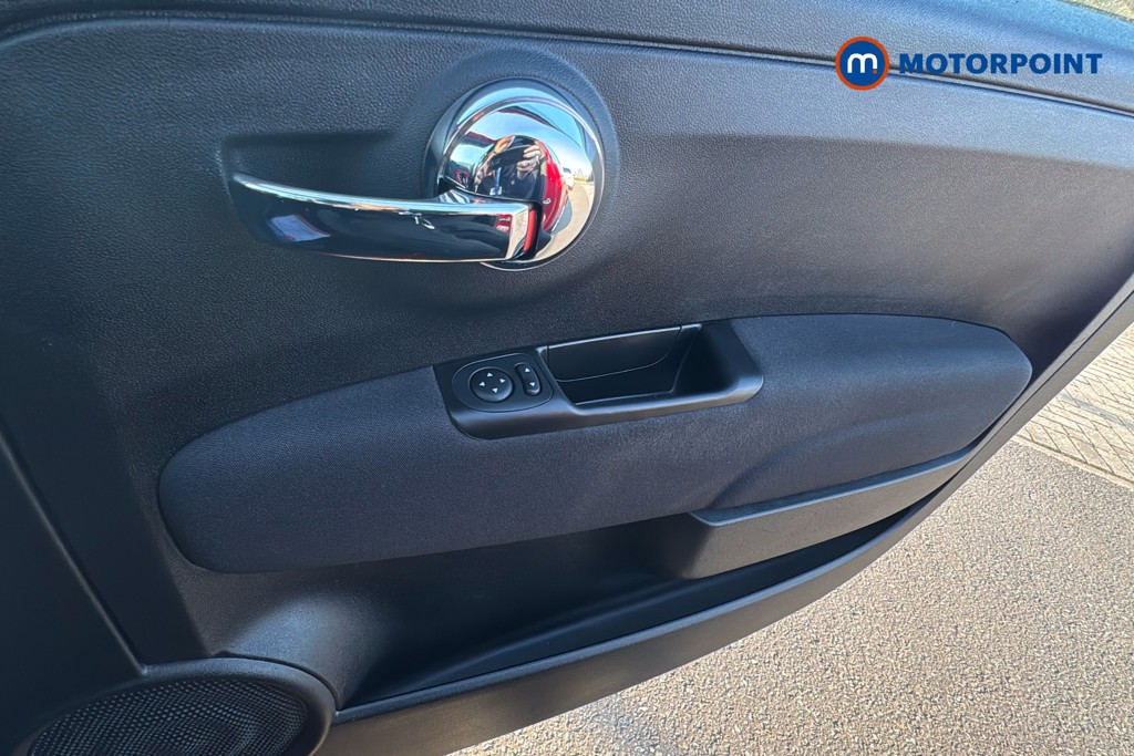 Fiat 500 RED Manual Petrol Hatchback - Stock Number (1622868) - 19th supplementary image