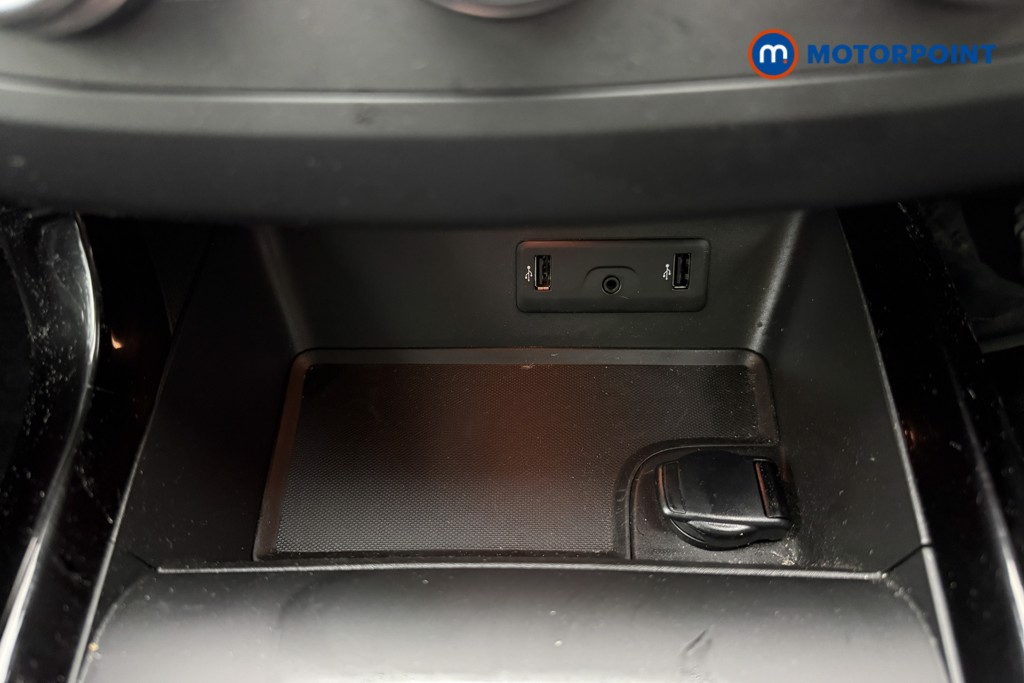 Renault Kadjar Play Manual Petrol SUV - Stock Number (1597951) - 14th supplementary image