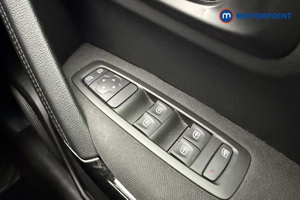 Renault Kadjar Play Manual Petrol SUV - Stock Number (1597951) - 16th supplementary image