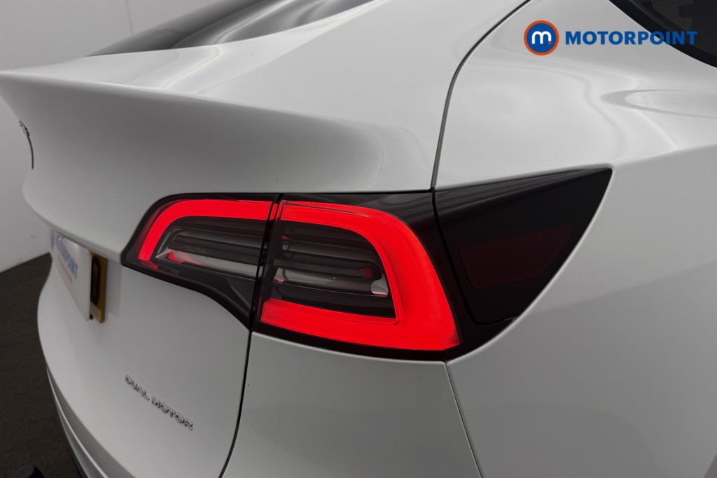 Tesla Model Y Long Range Automatic Electric SUV - Stock Number (1598846) - 16th supplementary image