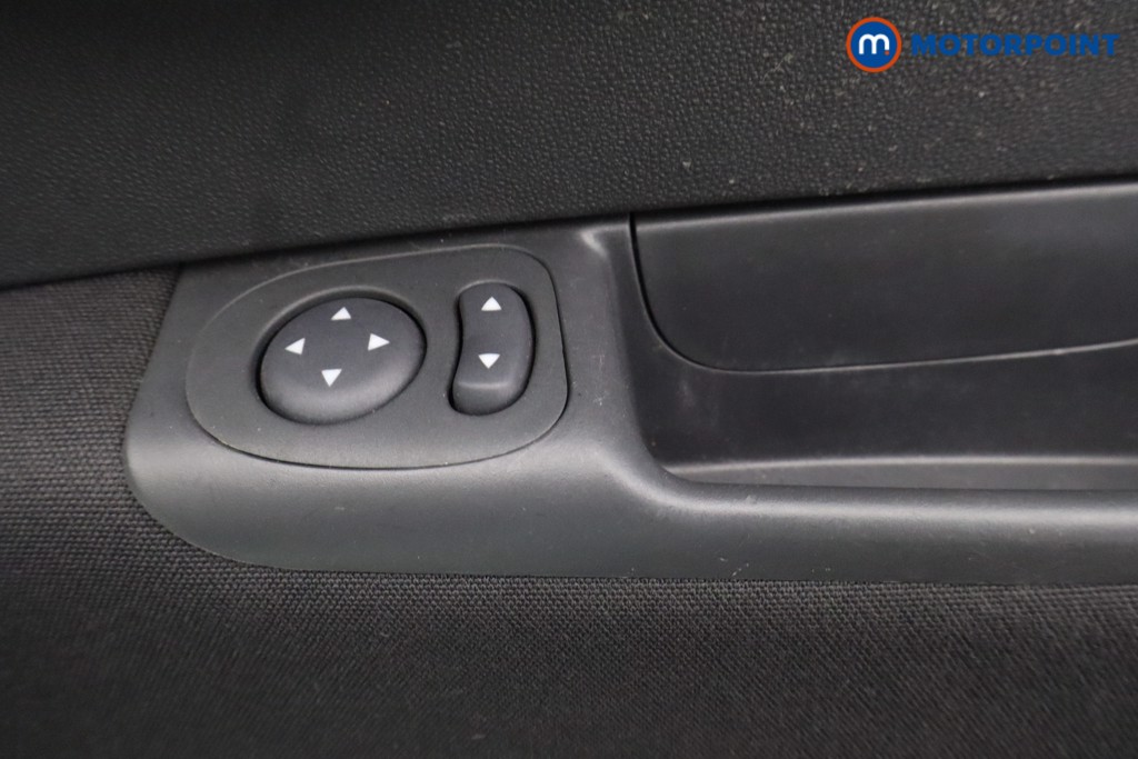 Fiat 500 Lounge Manual Petrol Hatchback - Stock Number (1601993) - 18th supplementary image