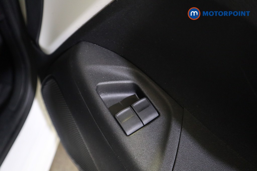 Toyota Aygo X-Play Manual Petrol Hatchback - Stock Number (1603745) - 13th supplementary image