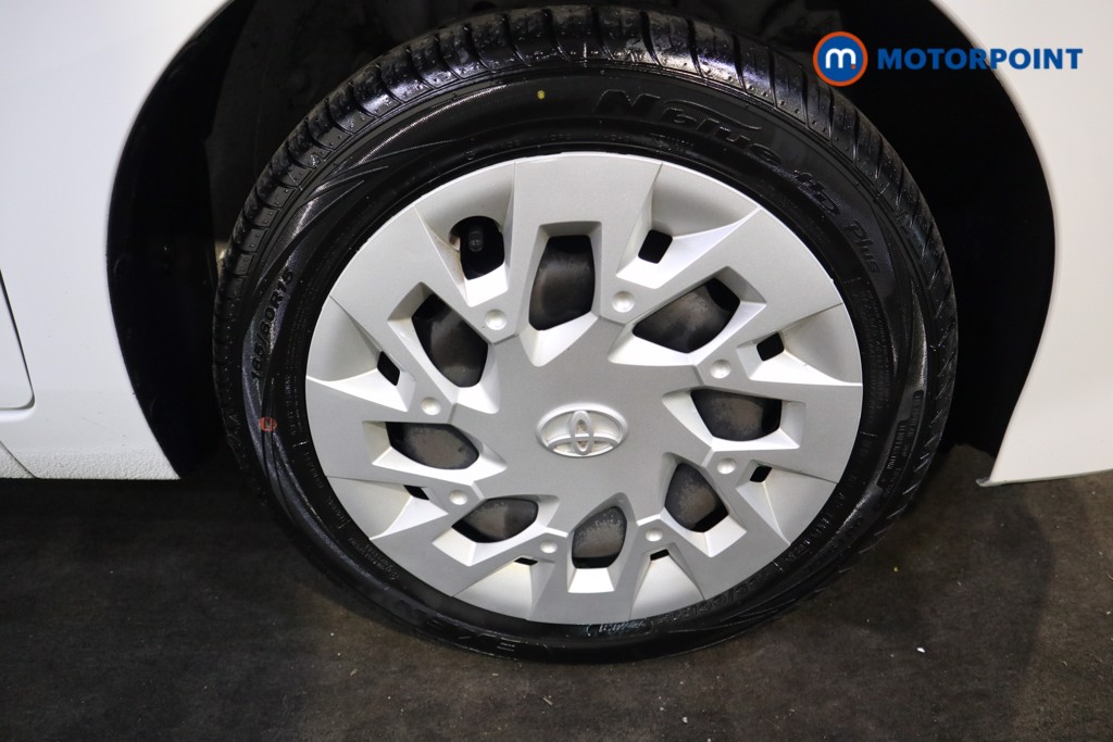 Toyota Aygo X-Play Manual Petrol Hatchback - Stock Number (1603745) - 19th supplementary image