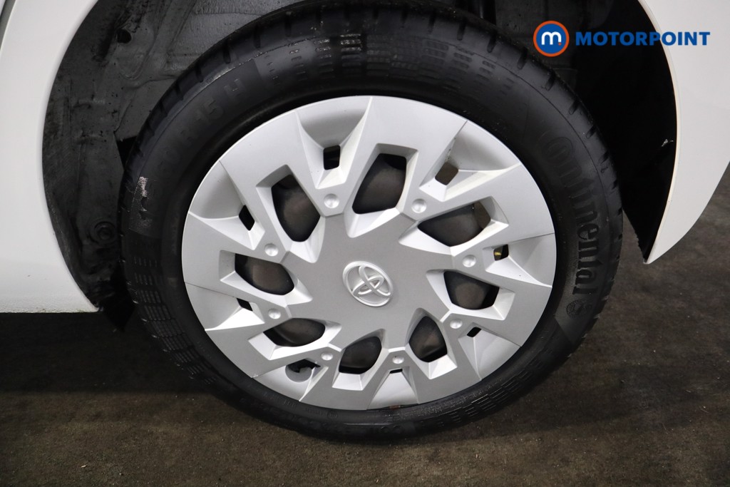 Toyota Aygo X-Play Manual Petrol Hatchback - Stock Number (1603745) - 21st supplementary image