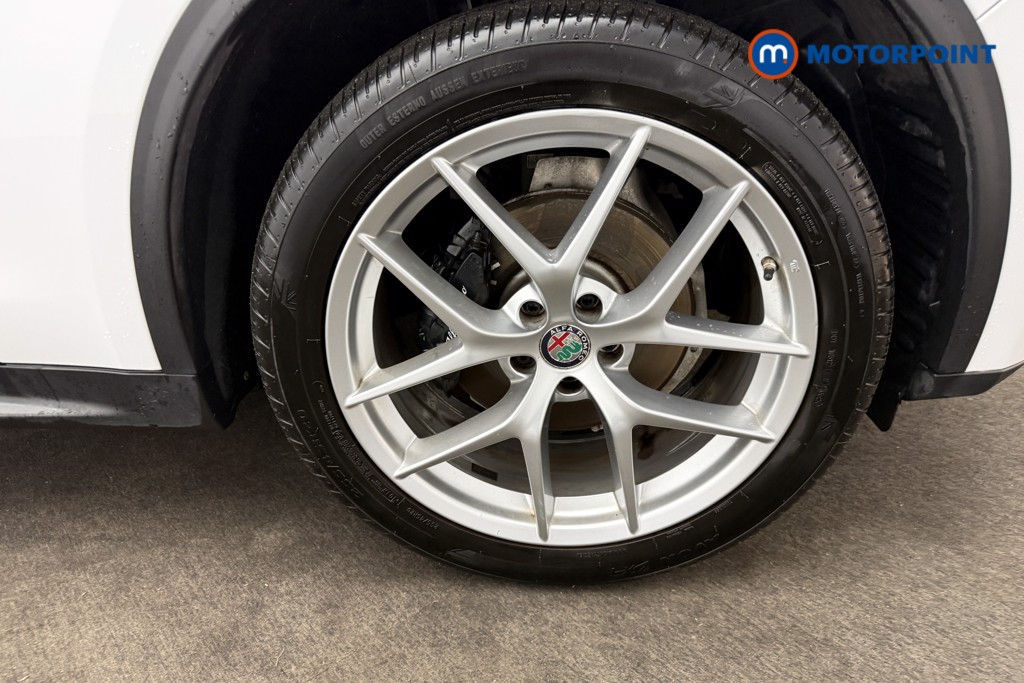 Alfa Romeo Stelvio Milano Automatic Petrol SUV - Stock Number (1605545) - 25th supplementary image