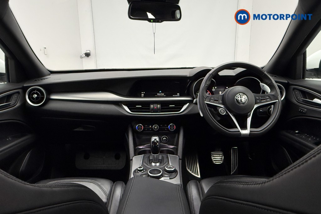 Alfa Romeo Stelvio Milano Automatic Petrol SUV - Stock Number (1605545) - 1st supplementary image