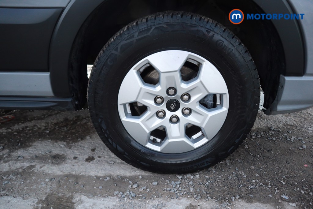 Ford Transit Limited Automatic Diesel Medium Roof Van - Stock Number (1607445) - 23rd supplementary image