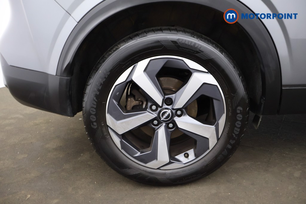 Nissan Qashqai N-Connecta Manual Petrol SUV - Stock Number (1608473) - 2nd supplementary image