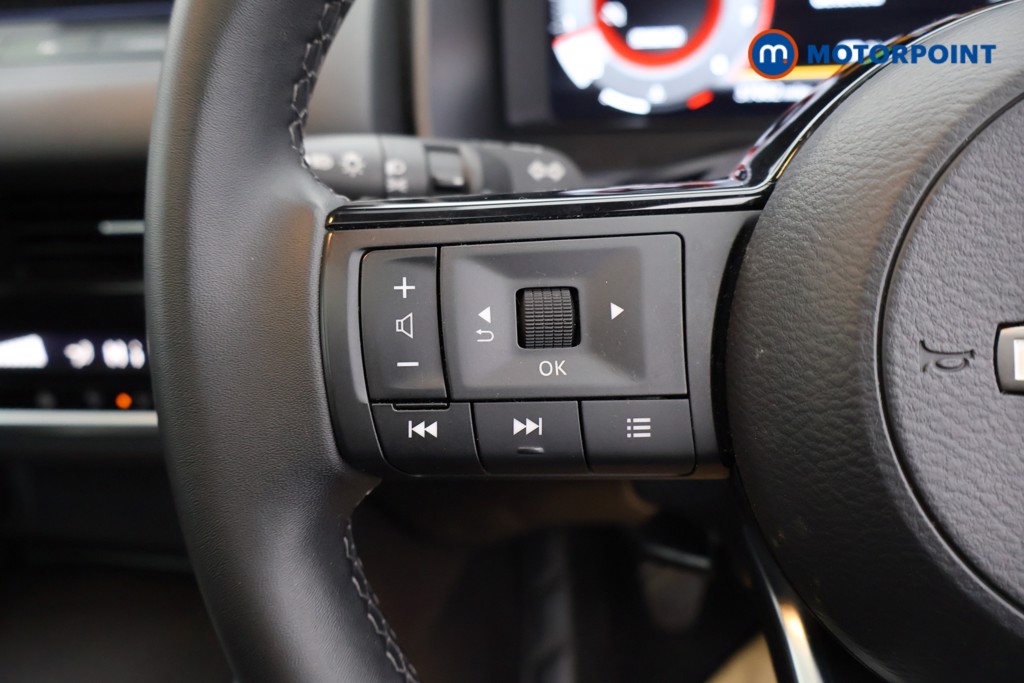 Nissan Qashqai N-Connecta Manual Petrol SUV - Stock Number (1608473) - 7th supplementary image