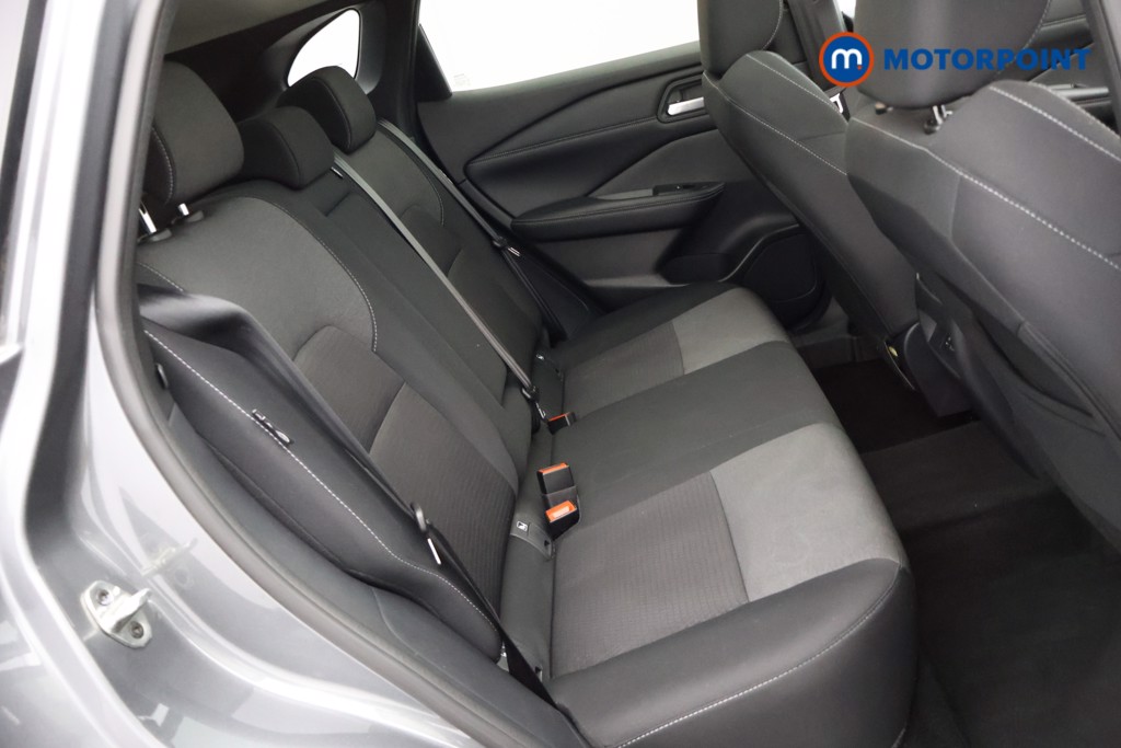 Nissan Qashqai N-Connecta Manual Petrol SUV - Stock Number (1608473) - 25th supplementary image