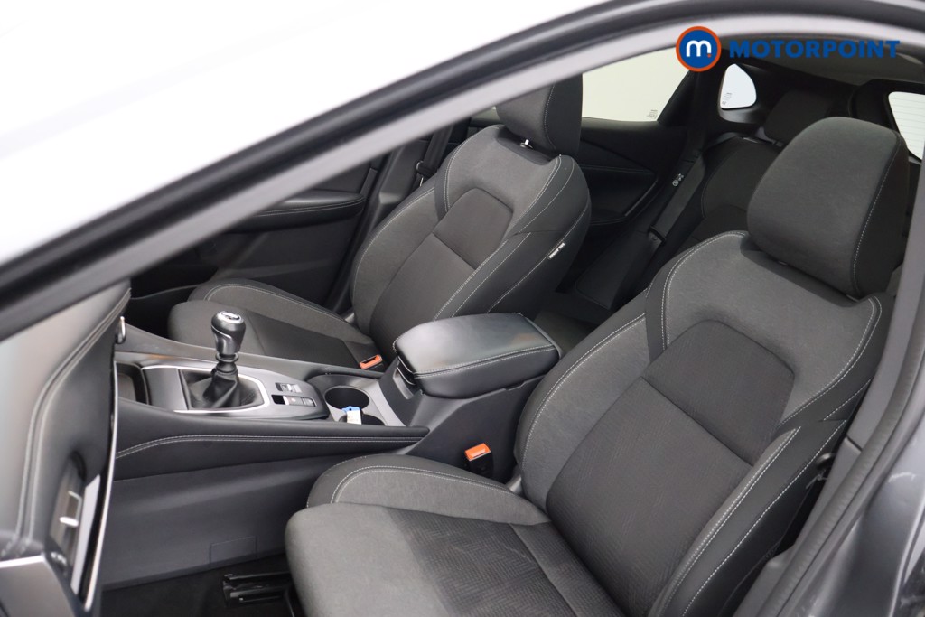 Nissan Qashqai N-Connecta Manual Petrol SUV - Stock Number (1608473) - 33rd supplementary image