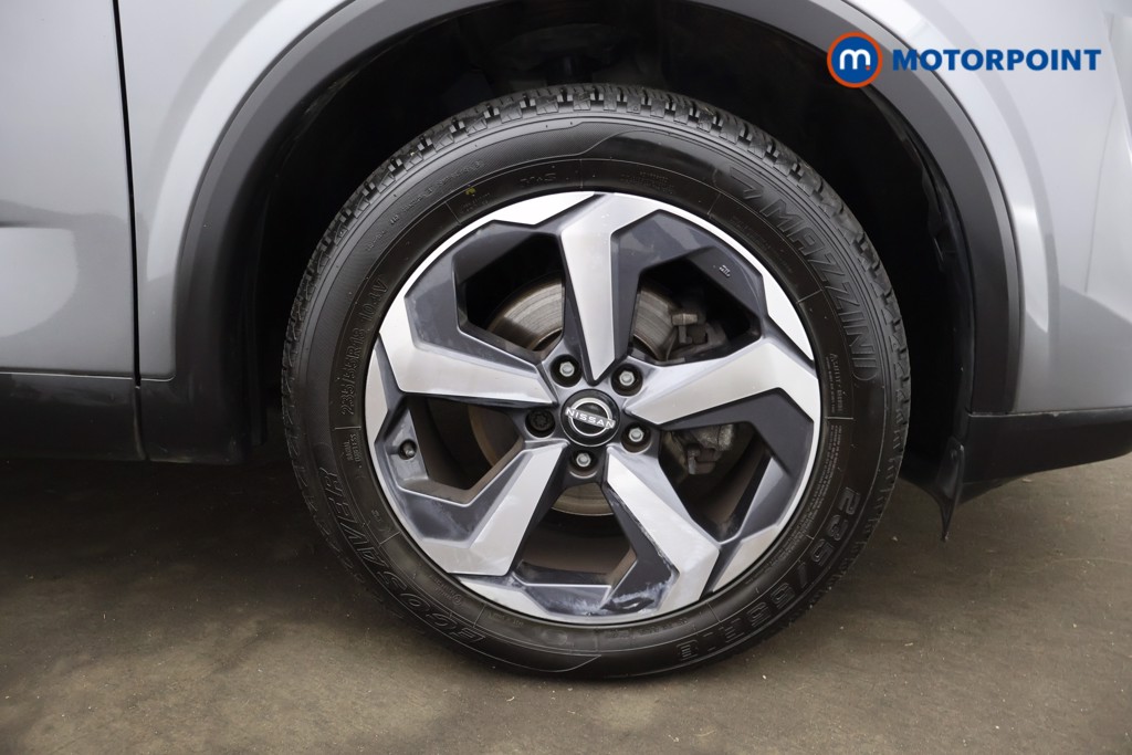 Nissan Qashqai N-Connecta Manual Petrol SUV - Stock Number (1608473) - 1st supplementary image