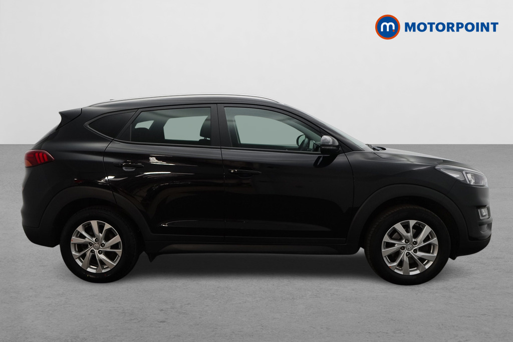 Hyundai Tucson Se Nav Manual Petrol SUV - Stock Number (1609792) - Drivers side