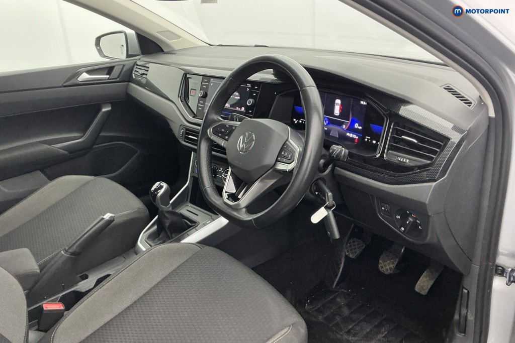 Volkswagen Polo Life Manual Petrol Hatchback - Stock Number (1611359) - 9th supplementary image