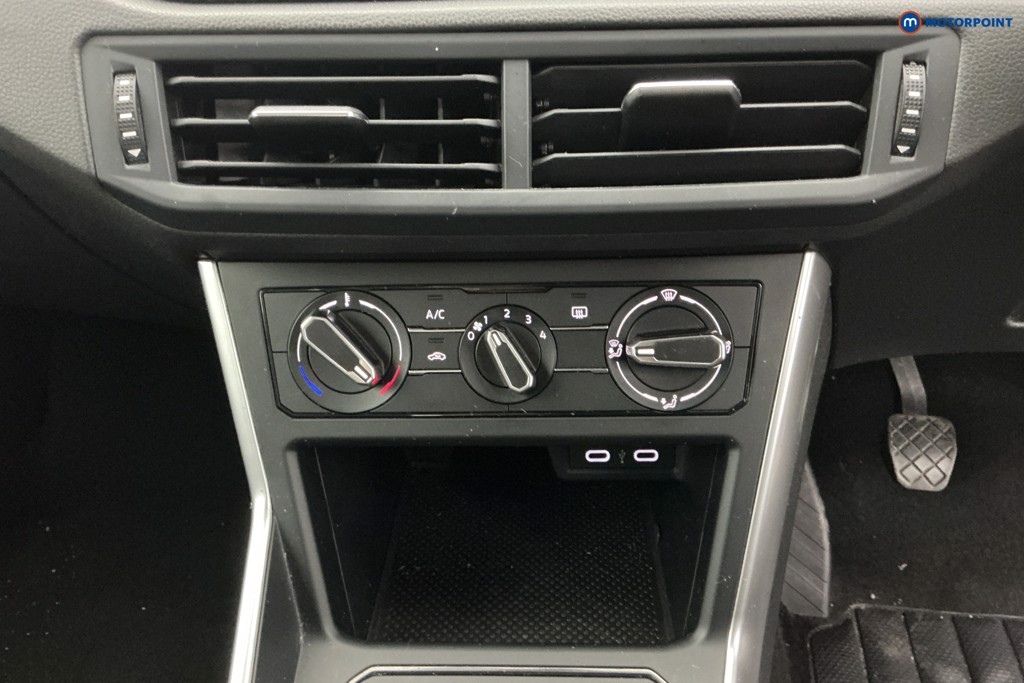 Volkswagen Polo Life Manual Petrol Hatchback - Stock Number (1611359) - 21st supplementary image