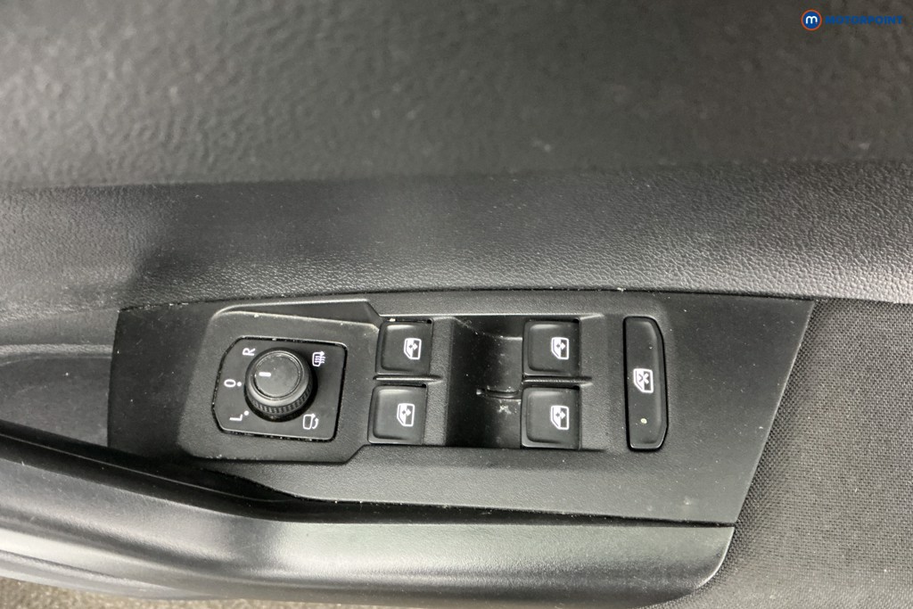 Volkswagen Polo Life Manual Petrol Hatchback - Stock Number (1611359) - 27th supplementary image