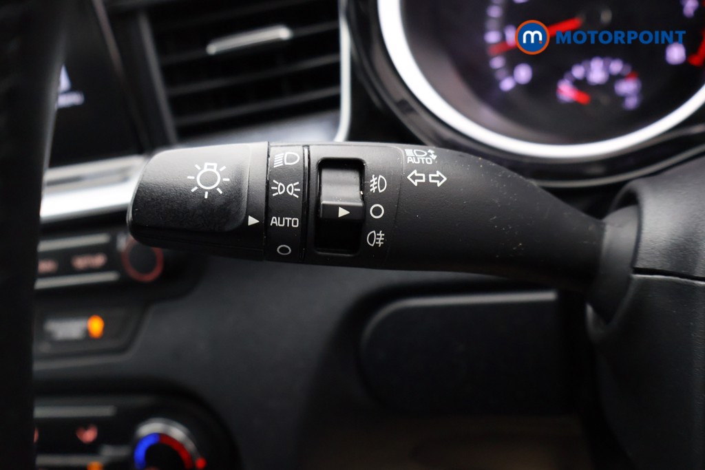 KIA Ceed Blue Edition Automatic Petrol Hatchback - Stock Number (1611586) - 10th supplementary image