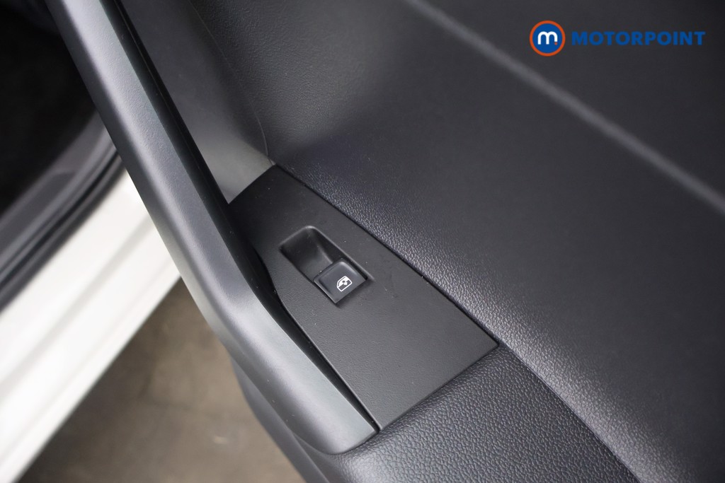 Volkswagen Polo Life Manual Petrol Hatchback - Stock Number (1611721) - 25th supplementary image