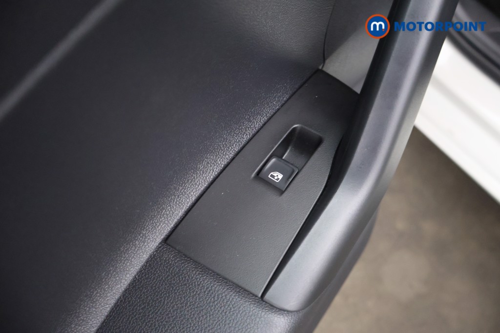 Volkswagen Polo Life Manual Petrol Hatchback - Stock Number (1611721) - 29th supplementary image