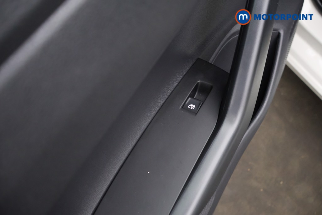 Volkswagen Polo Life Manual Petrol Hatchback - Stock Number (1611721) - 31st supplementary image