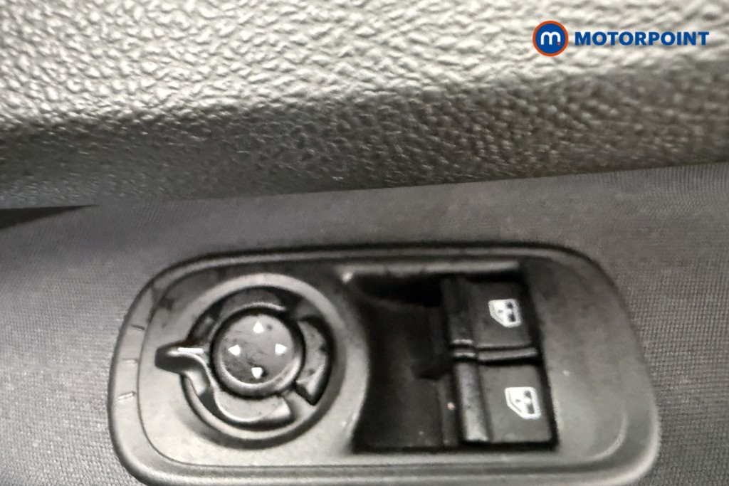 Fiat 500 Icon Automatic Electric Hatchback - Stock Number (1612767) - 19th supplementary image