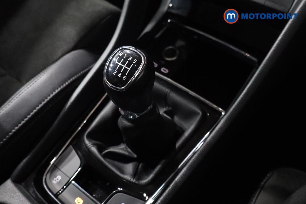 Skoda Karoq Se L Manual Petrol SUV - Stock Number (1612802) - 5th supplementary image