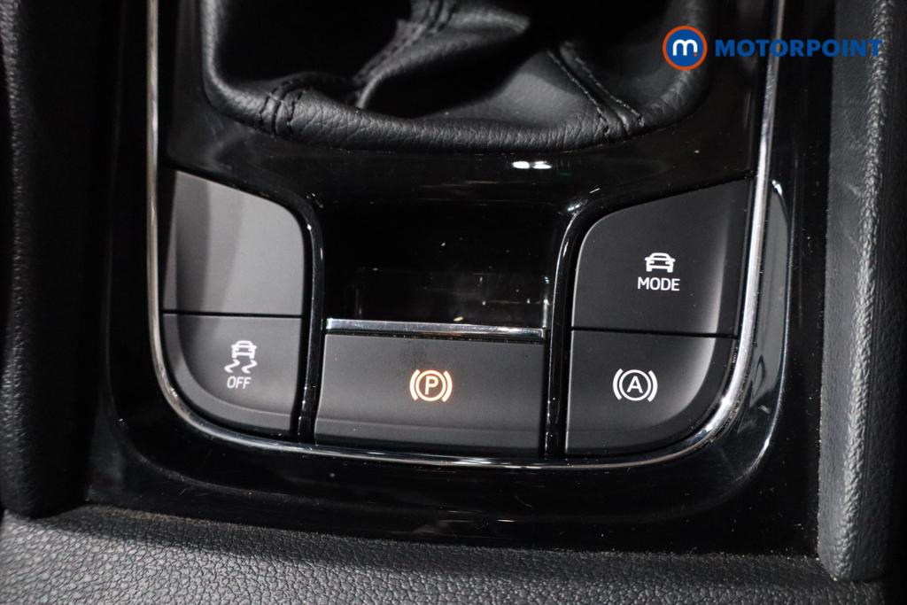 Skoda Karoq Se L Manual Petrol SUV - Stock Number (1612802) - 6th supplementary image