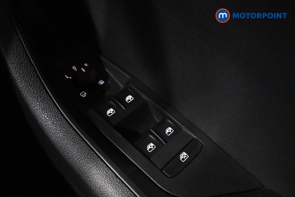 Skoda Karoq Se L Manual Petrol SUV - Stock Number (1612802) - 10th supplementary image