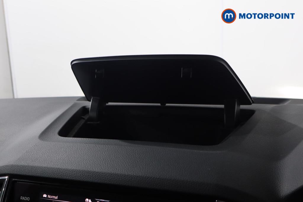 Skoda Karoq Se L Manual Petrol SUV - Stock Number (1612802) - 11th supplementary image