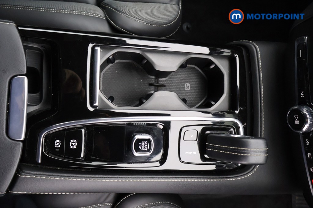 Volvo V60 R Design Automatic Petrol Plug-In Hybrid Estate - Stock Number (1613160) - 6th supplementary image