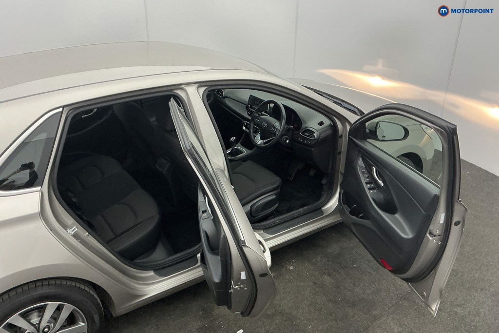 Hyundai I30 SE Manual Petrol Hatchback - Stock Number (1614492) - 5th supplementary image