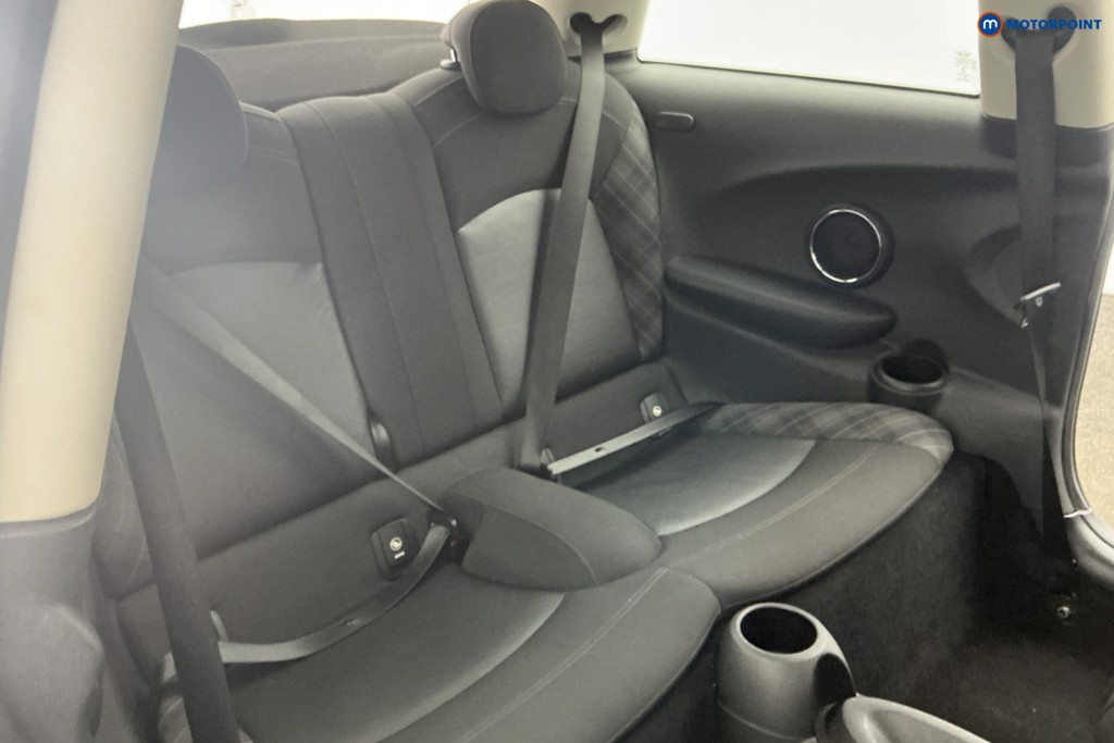 Mini Hatchback Cooper Manual Petrol Hatchback - Stock Number (1615150) - 7th supplementary image