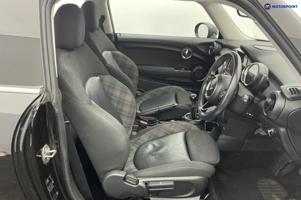 Mini Hatchback Cooper Manual Petrol Hatchback - Stock Number (1615150) - 9th supplementary image