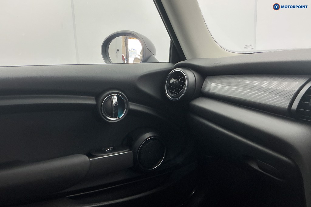 Mini Hatchback Cooper Manual Petrol Hatchback - Stock Number (1615150) - 22nd supplementary image