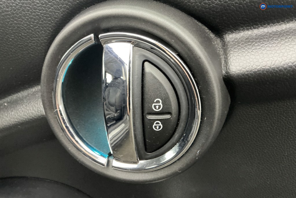 Mini Hatchback Cooper Manual Petrol Hatchback - Stock Number (1615150) - 28th supplementary image