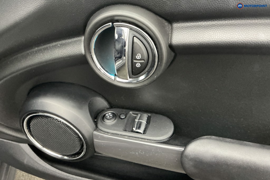 Mini Hatchback Cooper Manual Petrol Hatchback - Stock Number (1615150) - 29th supplementary image