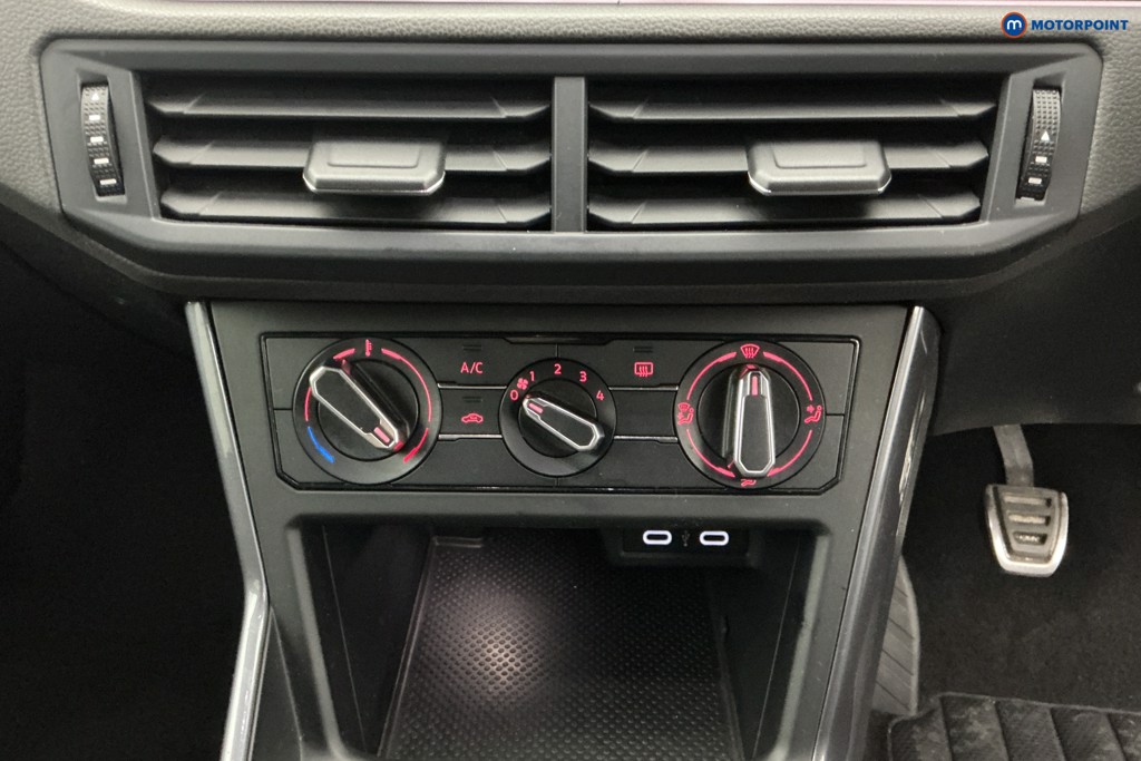 Volkswagen Polo R-Line Manual Petrol Hatchback - Stock Number (1615837) - 19th supplementary image