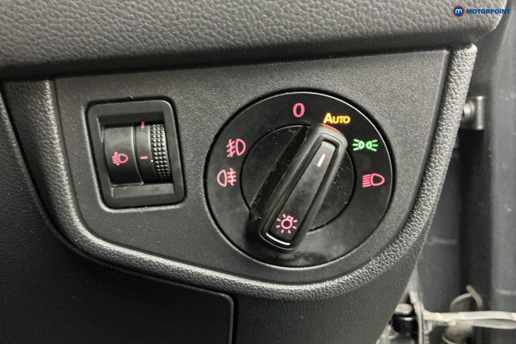 Volkswagen Polo R-Line Manual Petrol Hatchback - Stock Number (1615837) - 23rd supplementary image