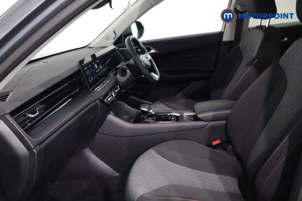 Mg Motor Uk HS SE Automatic Petrol-Electric Hybrid SUV - Stock Number (1616643) - 4th supplementary image