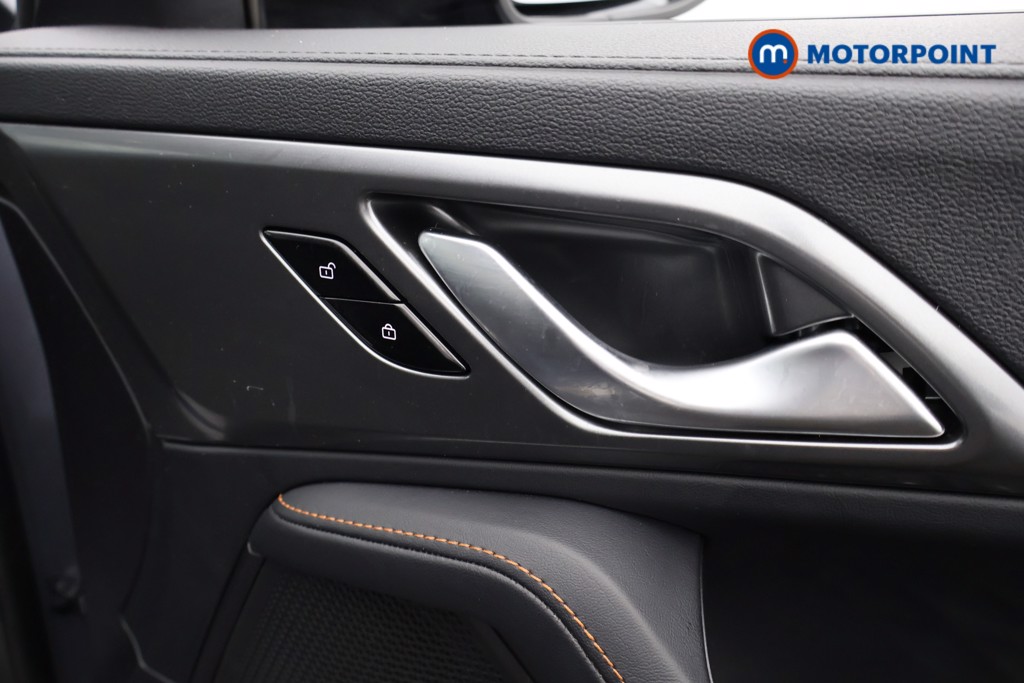 Mg Motor Uk HS SE Automatic Petrol-Electric Hybrid SUV - Stock Number (1616655) - 21st supplementary image