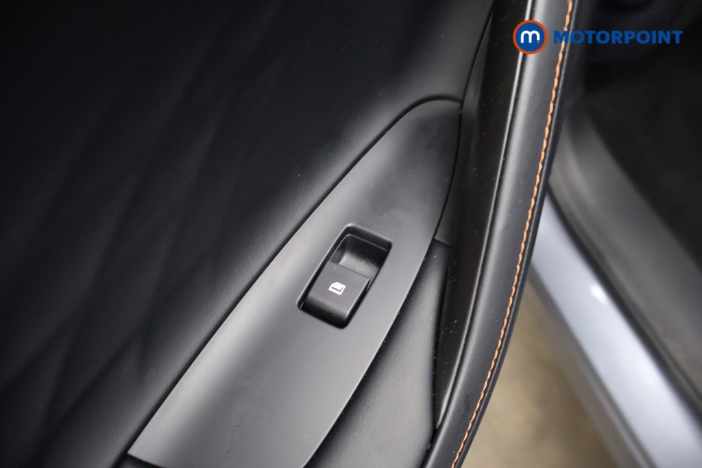 Mg Motor Uk HS SE Automatic Petrol-Electric Hybrid SUV - Stock Number (1616655) - 30th supplementary image