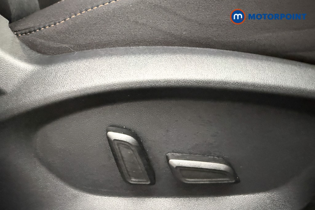 Mg Motor Uk HS SE Automatic Petrol-Electric Hybrid SUV - Stock Number (1616661) - 17th supplementary image